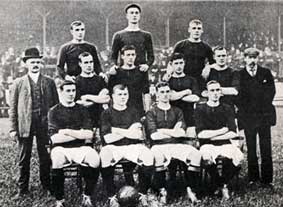 The Manchester United team at the start of the 1905&ndash;06 season in which they were runners up in Division 2 and promoted