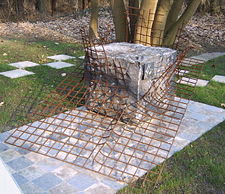 A memorial for Loge Libert&eacute; ch&eacute;rie, founded in November 1943 in Hut 6 of Emslandlager VII (KZ Esterwegen), the only Masonic lodge founded in a Nazi concentration camp.