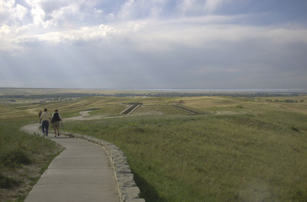 Image:Little bighorn memorial overview with clouds.jpg
