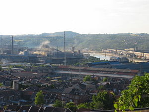 Steelmaking along the Meuse River at Ougr&eacute;e, near Li&egrave;ge