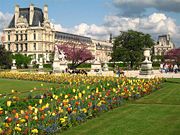 View of Mus&eacute;e du Louvre from Jardin des Tuileries