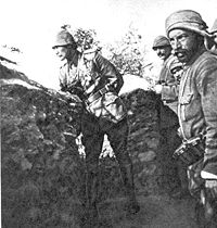 Mustafa Kemal (Atat&uuml;rk) at the trenches of Gallipoli (1915)